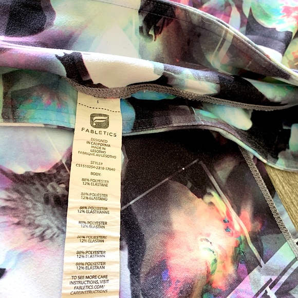 Fabletics Multi Color Floral Capris. Sz Sm - Picture 1 of 2